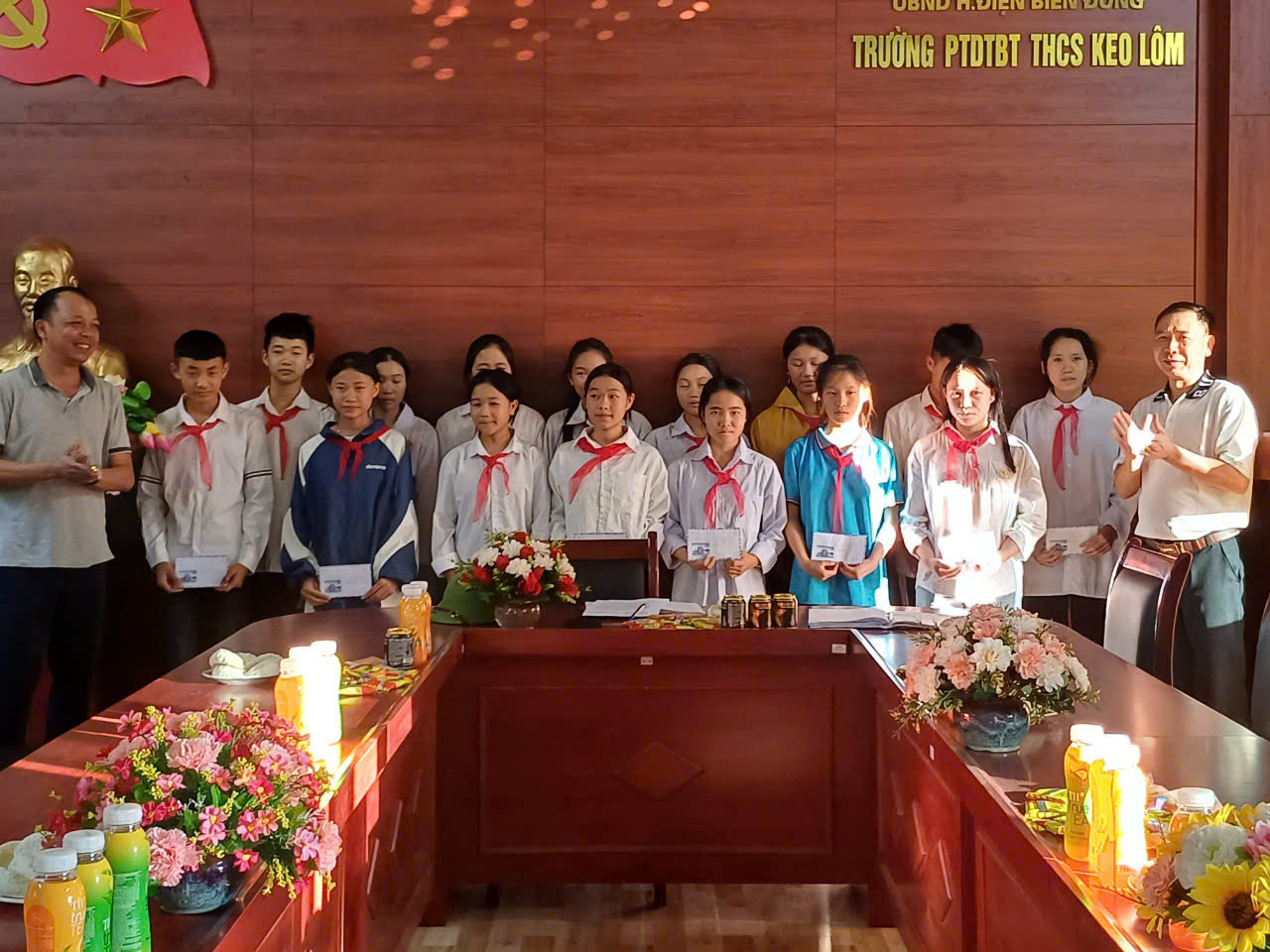 TÔN VINH CÁC EM TRONG KÌ THI HỌC SINH GIỎI NĂM HỌC 2024 -2025